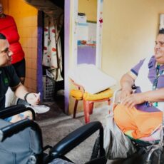 “Perdió sus piernas, pero no las ganas de seguir”: la conmovedora historia de Wilmer y el apoyo del concejal Castillo a su lucha