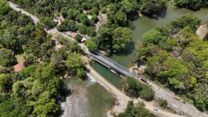 Gobierno habilita puente militar en Mendihuaca y restablece tránsito en la Troncal del Caribe