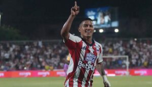 El gol de Barrios, lo pasable en el acre empate de Junior en el Romelio ante el colero, Alianza