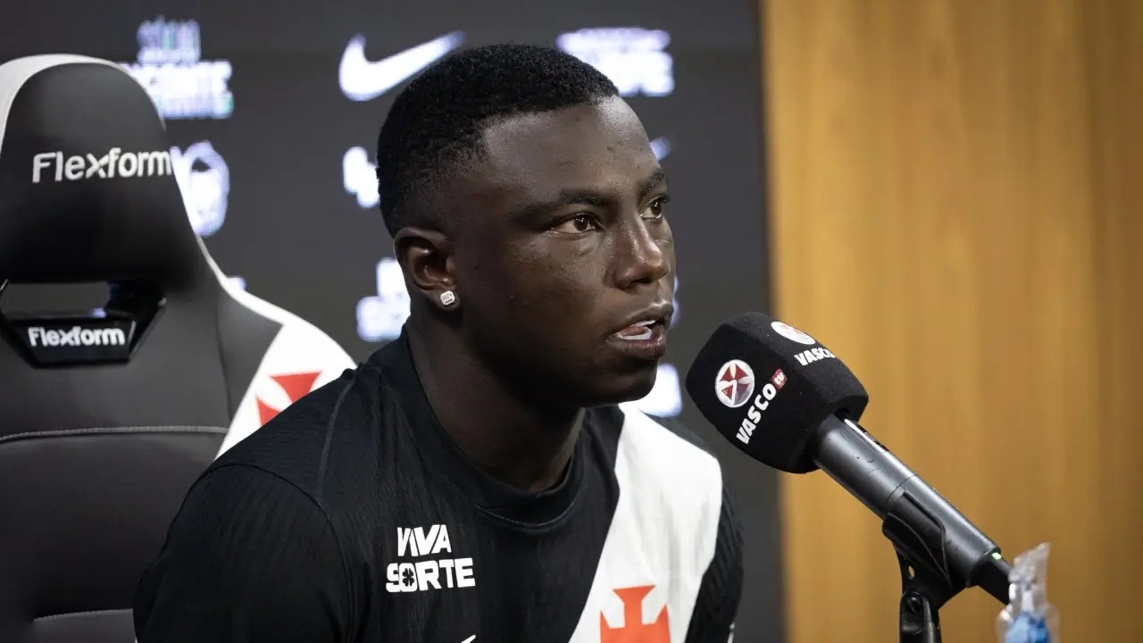 A quien periodistas del interior del país vendieron como el “Pelé” colombiano lo siguen criticando en Brasil