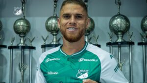 “El Vikingo” Cuéllar volvió al equipo con el que debutó en la profesional: Deportivo Cali lo fichó