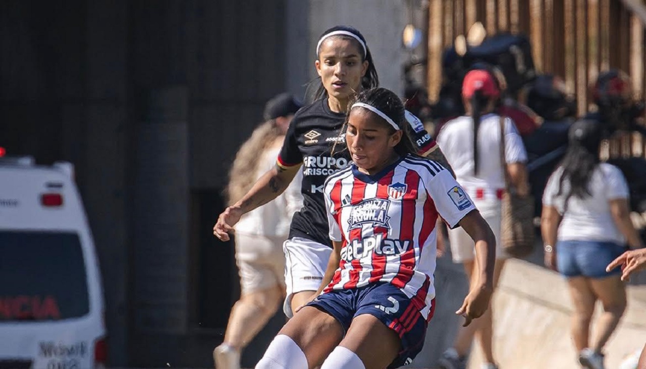 En un segundo tiempo lleno de errores, a las Tiburonas se les escapó el triunfo en el Romelio