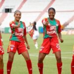 ¡Hoy juegan las Tiburonas! En el Romelio, Junior tendrá una enorme chance de bailar entre los ocho