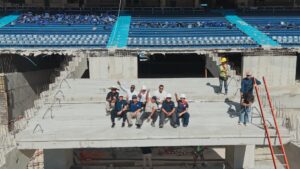 “Ya cobran vida las nuevas gradas del Supermetro”: las obras continúan marchando a paso firme