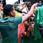 Bolivianos confían en que hoy su selección venza a Surinam y pase a la final de la ‘repesca’ mundial