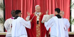 Papa León XIV hace llamado contra la violencia y la guerra en el Domingo de Ramos