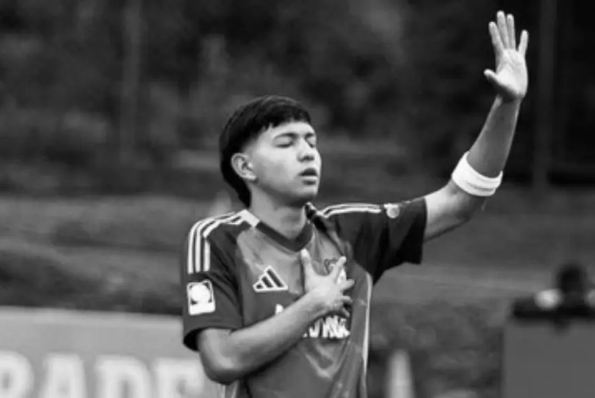 “Se desplomó en la cancha”: no cesa el dolor por la súbita muerte del juvenil de Millonarios