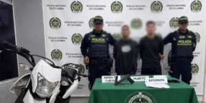 Capturados dos presuntos extorsionistas en Malambo cuando intentaron huir en moto hurtada