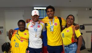 Familiares recibieron con orgullo a los dos canteranos del Junior, campeones con Colombia en el Sudamericano Sub-17
