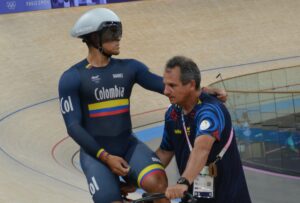 Ciclista barranquillero no finalizó su parada de la Copa Mundo en China como quería: ¡ahora viene Malasia!
