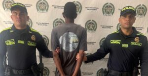 Por no encontrar un plato de comida, hombre atacó a su madre y pareja en Arjona: la Policía lo capturó