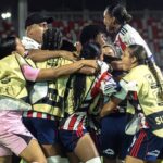 Las Tiburonas vencieron en el suspiro al Medellín y reviven sus anhelos de meterse a los ocho