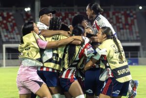 Las Tiburonas vencieron en el suspiro al Medellín y reviven sus anhelos de meterse a los ocho