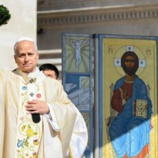 “Cristo, nuestra Pascua, nos bendiga y conceda su paz al mundo entero”: papa León XIV