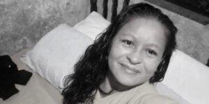 Una mujer murió y dos jóvenes resultaron heridos tras violento atentado en Polonuevo