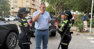 “Estamos al lado de la gente”: Policía blinda regreso de familias a Barranquilla en el cierre de Semana Santa