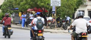 Frente a recientes hechos de violencia, Alcaldía de Sabanalarga prohíbe que las motos circulen con parrillero en horario nocturno