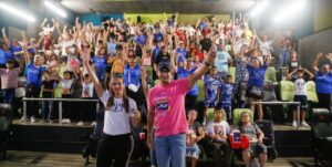 Más de 400 niños de Soledad disfrutaron de la película Mario Bros, tras recibir la vacuna contra el VPH