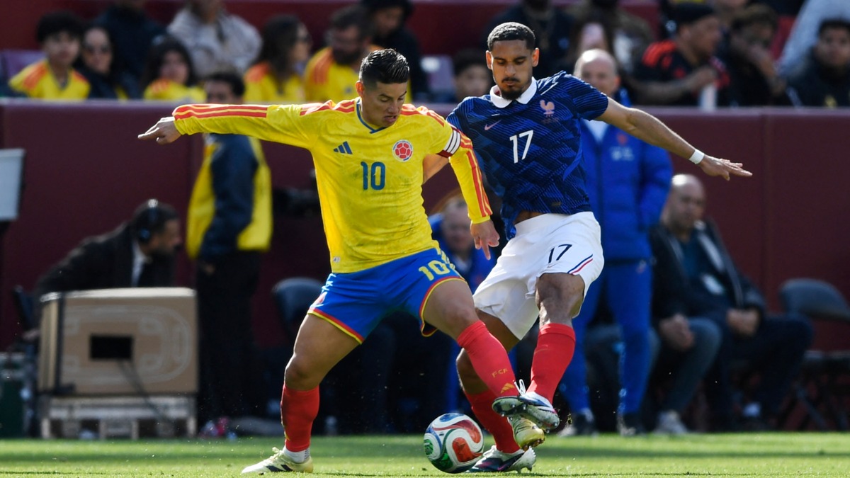 Ahora “le dan palo a James” por un cotilleo periodístico, al insinuarse que jugó enfermo ante Francia