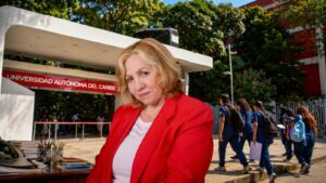 Uniautónoma anuncia transición institucional tras restablecimiento de derechos a Silvia Gette