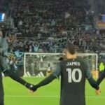 Reacciones coinciden en que fue una “burla” meter a James en el último minuto en triunfo del Minnesota