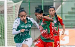 Las Tiburonas jugaban bien, pero terminaron sucumbiendo ante Cali e inhibieron el meterse a los ocho