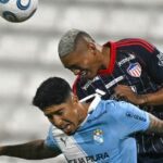 Junior perdió con Sporting y “cayó en coma” en la Libertadores: ¡Jermein, otra vez roja por un codazo!