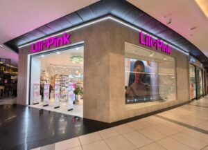 Fiscalía interviene tiendas de Lili Pink por presunto lavado de activos que superaría los $730.000 millones