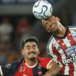 Junioristas habrían tenido un conato de bronca con Jermein Peña al reclamarle por la derrota ante Cerro