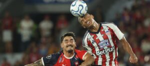 Junioristas habrían tenido un conato de bronca con Jermein Peña al reclamarle por la derrota ante Cerro