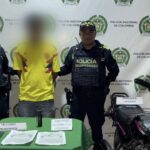 “Iba en moto con granada y panfletos extorsivos”: Policía captura a hombre en Galapa