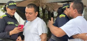 Nequi equivocado, corazón correcto: policía devolvió $1 millón que comerciante le transfirió por error