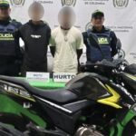 Tras persecución, Policía captura a presuntos delincuentes y recupera moto hurtada en El Ferry