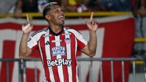 Teo y un gol al Palmeiras de “top 10”: entre los goleadores más longevos de la Libertadores