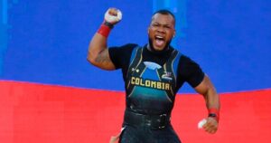 A lo “Super Saiyajin”, Gokú se hizo al oro y propinó un triple récord en el Panamericano de Pesas