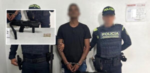 Capturan a joven con una subametralladora mini uzi en el mercado de Soledad: “Tiene anotaciones judiciales”
