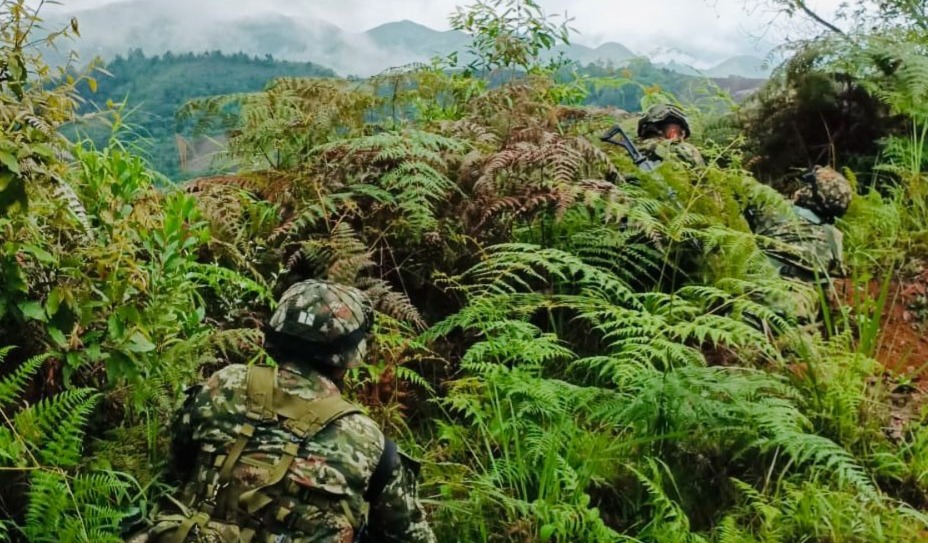 Abatidos seis integrantes de las disidencias de las FARC en combates con el Ejército en Cauca