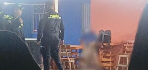 Asesinan a joven que se encontraba en un puesto de venta de fritos y jugos en Siete de Abril