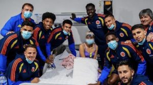 Jugadores de la Tricolor inyectaron alegría y esperanza a niños en un hospital de Bogotá