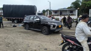 Asesinan con armas de largo alcance a seis personas que se movilizaban en camioneta de la UNP