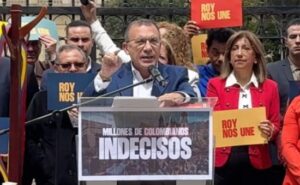 Roy Barreras le habla a los votantes de centro: “Los necesitaremos”