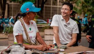 Caicedo propone acabar el ‘gota a gota’ con banca pública y créditos a cero interés para trabajadores informales