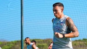 Junior viaja a Brasil para cerrar la Libertadores: ¿se debe cuidar jugadores para la final?