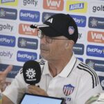 “El equipo lo está haciendo bien, si no no podríamos llegar segundos”: Arias y su desahogo