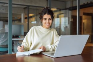 Areandina y sus carreras virtuales abren el camino hacia una formación profesional flexible y de alta calidad