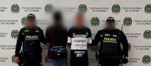 Tras persecución, Policía captura a un adulto y aprehende a un adolescente en Malambo