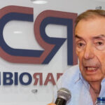 Fuad Char asume temporalmente la dirección nacional de Cambio Radical tras renuncia de Germán Córdoba