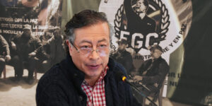 Petro se defiende tras supuesta flexibilidad con el Clan del Golfo: “Jamás se han detenido operaciones militares”