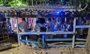 Sicarios llegaron donde departían tres hombres; asesinaron a uno e hirieron a los otros dos en Puerto Colombia
