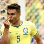 En la agonía, un Brasil que sigue ajeno al “jogo bonito” venció a Japón y clasificó a octavos